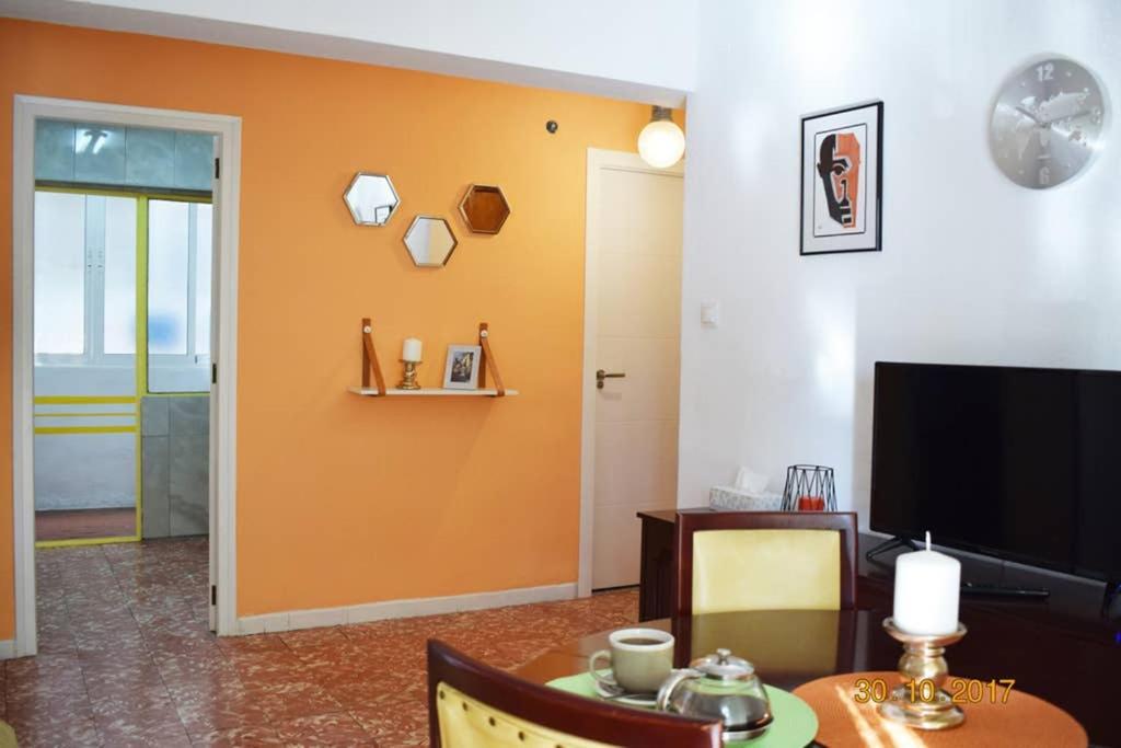 Apartamento en el centro de Alicante Exterior foto