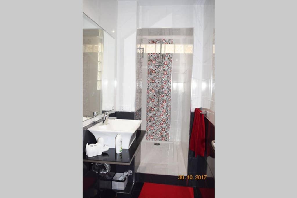 Apartamento en el centro de Alicante Exterior foto